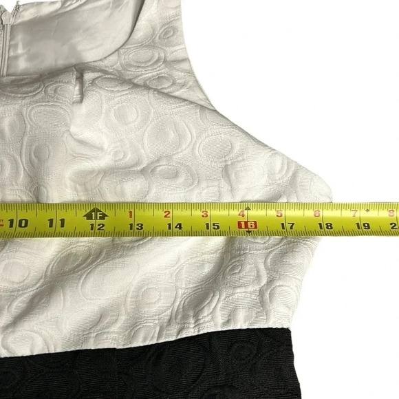 Jones & Co dress,women size 8 . Black & White , empire waist, lined ,sleeveless - Picture 8 of 12